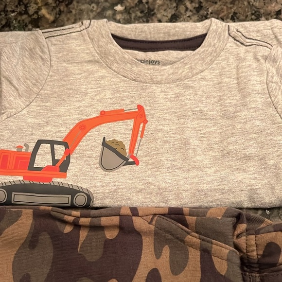 Carters 3 piece play wear set NWT - Picture 4 of 5